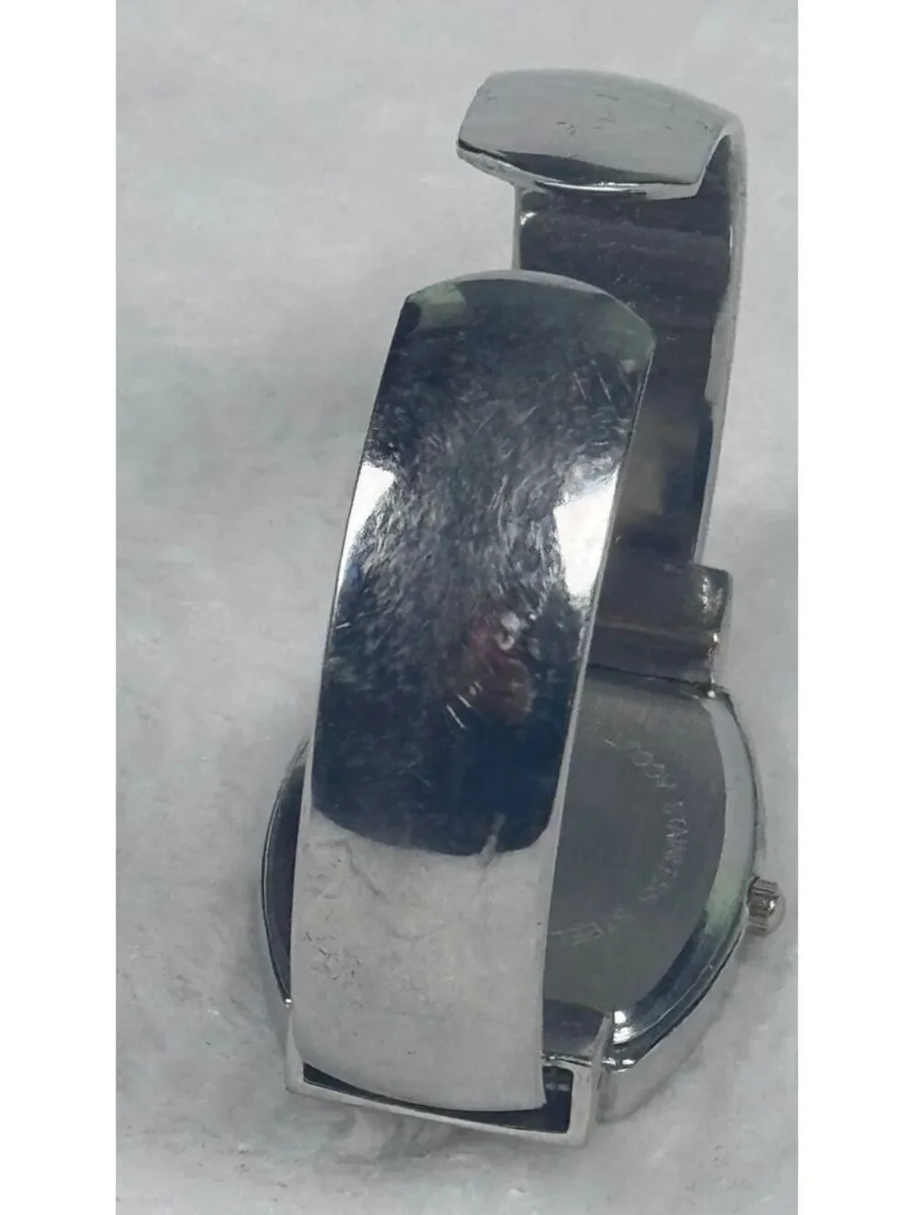 Vtg Women's Vivani Quartz Silver Tone V827-0440 Cuff Bracelet Works